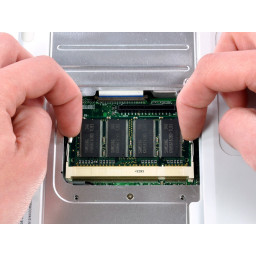 Замена оперативной памяти iBook G4 12 